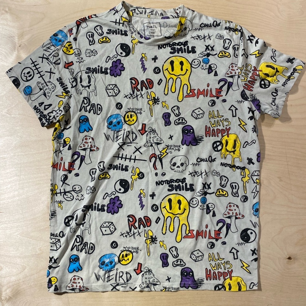 Rue21 Gray Tee with Purple and Yellow Accents Large (PE)